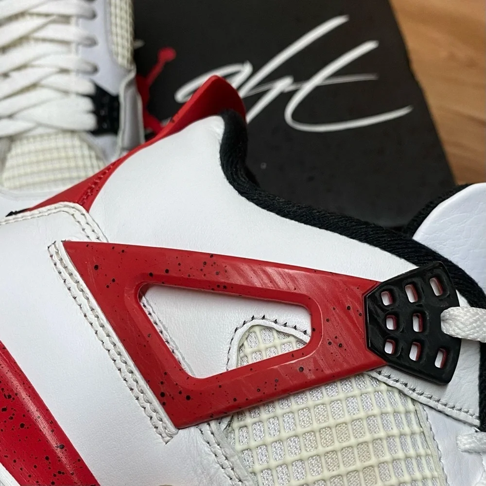 2023 Air Jordan 4 Retro “Red Cement” Size 11.5